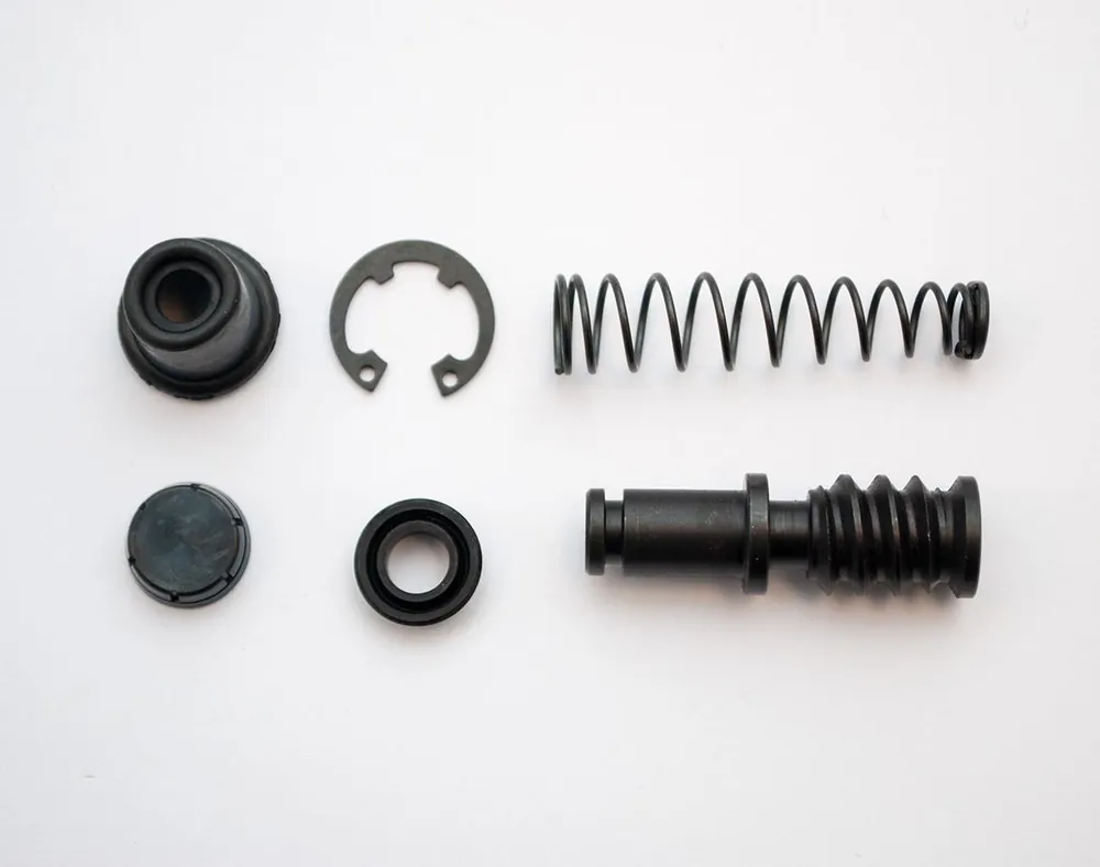 Szybka dostawa BRONCO ZESTAW NAPRAWCZY POMPY HAMULCOWEJ PRZÓD HONDA TRX 400FW 95-03, 450 ES/S 98-01, 450 FE/FM 02-04, 500FA 01-04 (MSB-104)